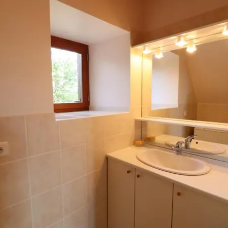 Maison Renovee Avec Jardin, 3 Chambres, Cheminee Et Tv Pres De La Vallee Du Lot - Fr-1-742-368 * Boisset (Cantal)