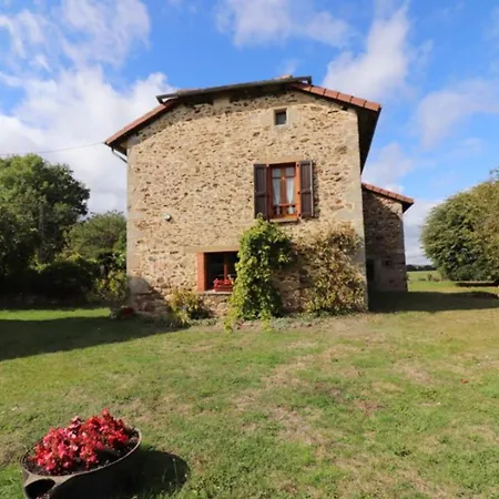 Maison Renovee Avec Jardin, 3 Chambres, Cheminee Et Tv Pres De La Vallee Du Lot - Fr-1-742-368 Tatil Evi Boisset (Cantal)